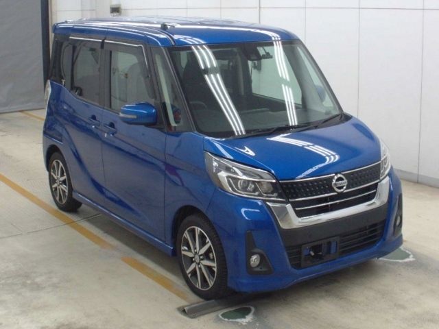 3062 Nissan Dayz roox B21A 2018 г. (NAA Osaka)